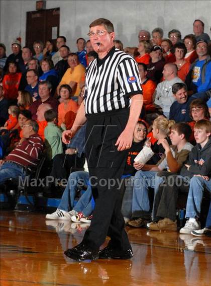 Thumbnail 2 in Meridian vs. Okawville (IHSA Class 1A Sectional Semifinal) photogallery.