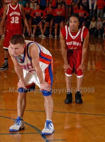 Thumbnail 1 in Meridian vs. Okawville (IHSA Class 1A Sectional Semifinal) photogallery.