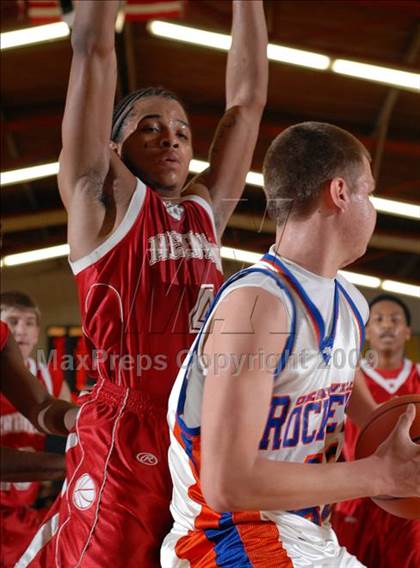 Thumbnail 3 in Meridian vs. Okawville (IHSA Class 1A Sectional Semifinal) photogallery.