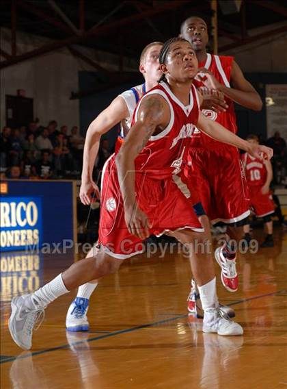 Thumbnail 2 in Meridian vs. Okawville (IHSA Class 1A Sectional Semifinal) photogallery.