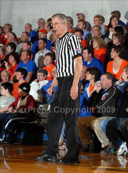 Thumbnail 3 in Meridian vs. Okawville (IHSA Class 1A Sectional Semifinal) photogallery.