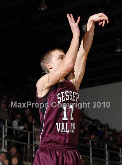 Thumbnail 3 in Sesser-Valier vs. Benton (Benton Invitational Tournament) photogallery.