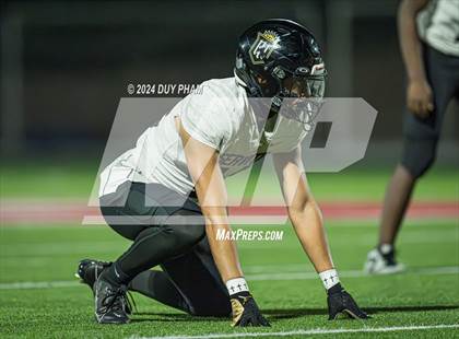 Thumbnail 3 in Servite vs. Orange Lutheran photogallery.