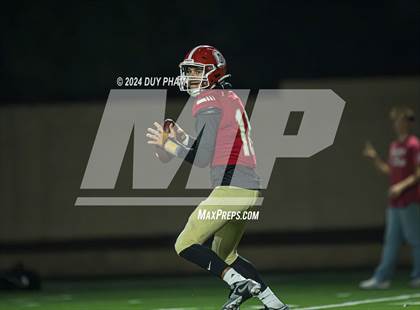 Thumbnail 3 in Servite vs. Orange Lutheran photogallery.