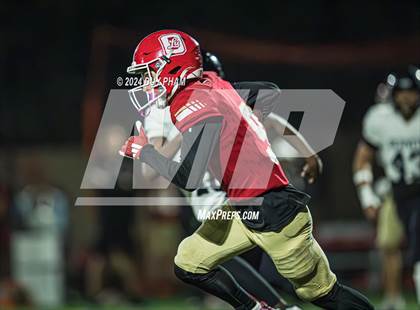 Thumbnail 2 in Servite vs. Orange Lutheran photogallery.