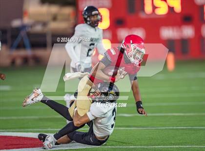 Thumbnail 3 in Servite vs. Orange Lutheran photogallery.