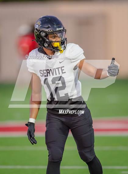 Thumbnail 2 in Servite vs. Orange Lutheran photogallery.