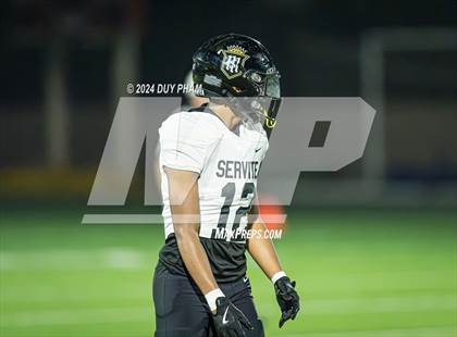 Thumbnail 2 in Servite vs. Orange Lutheran photogallery.