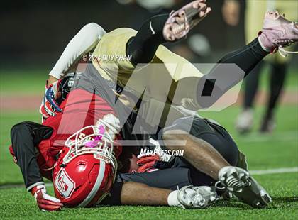 Thumbnail 2 in Servite vs. Orange Lutheran photogallery.