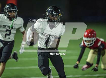 Thumbnail 2 in Servite vs. Orange Lutheran photogallery.