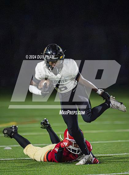 Thumbnail 2 in Servite vs. Orange Lutheran photogallery.