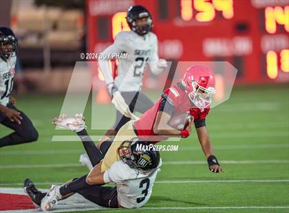 Thumbnail 1 in Servite vs. Orange Lutheran photogallery.