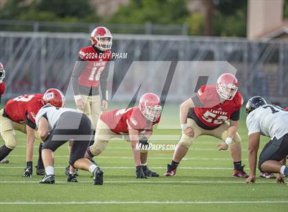 Thumbnail 3 in Servite vs. Orange Lutheran photogallery.