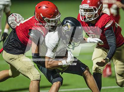 Thumbnail 3 in Servite vs. Orange Lutheran photogallery.