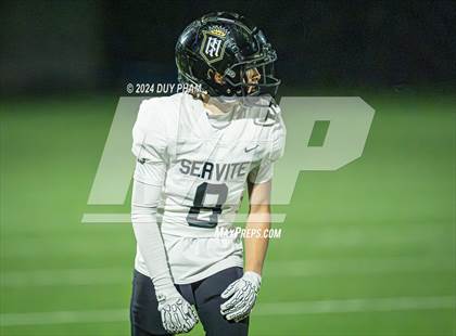 Thumbnail 2 in Servite vs. Orange Lutheran photogallery.