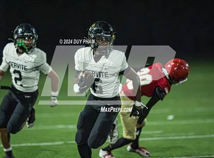Thumbnail 3 in Servite vs. Orange Lutheran photogallery.