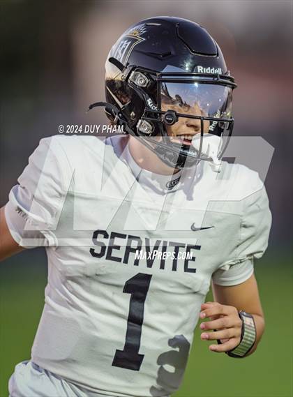 Thumbnail 3 in Servite vs. Orange Lutheran photogallery.