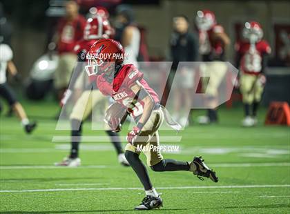 Thumbnail 2 in Servite vs. Orange Lutheran photogallery.