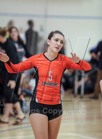 Thumbnail 1 in Flagstaff vs. Sprague (Nike Tournament of Champions) photogallery.