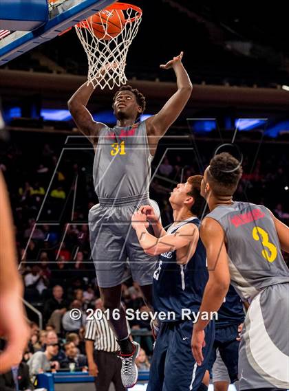 Thumbnail 1 in La Lumiere vs. Oak Hill Academy (DICK's National Tournament Final) photogallery.