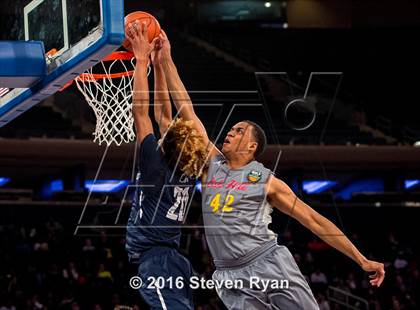 Thumbnail 3 in La Lumiere vs. Oak Hill Academy (DICK's National Tournament Final) photogallery.