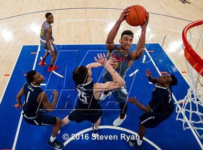 Thumbnail 1 in La Lumiere vs. Oak Hill Academy (DICK's National Tournament Final) photogallery.