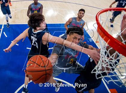 Thumbnail 1 in La Lumiere vs. Oak Hill Academy (DICK's National Tournament Final) photogallery.