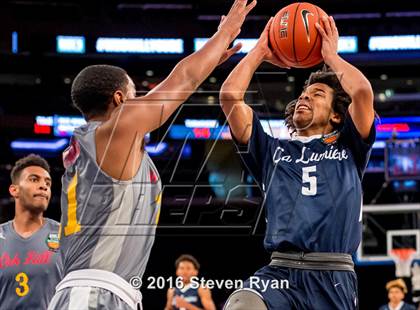 Thumbnail 3 in La Lumiere vs. Oak Hill Academy (DICK's National Tournament Final) photogallery.