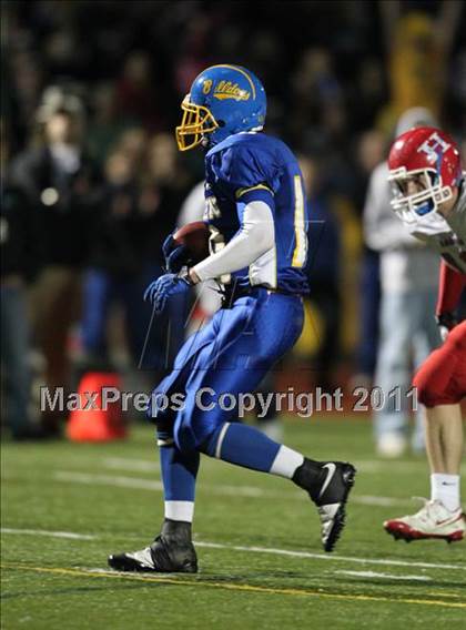Thumbnail 3 in Alden vs. Hornell (NYSPHSAA Class B Quarterfinal) photogallery.