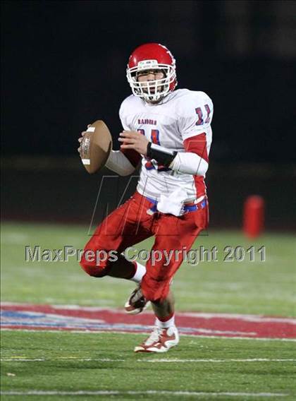 Thumbnail 2 in Alden vs. Hornell (NYSPHSAA Class B Quarterfinal) photogallery.