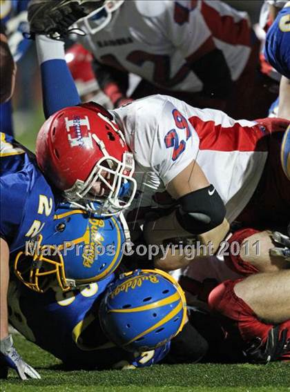 Thumbnail 2 in Alden vs. Hornell (NYSPHSAA Class B Quarterfinal) photogallery.
