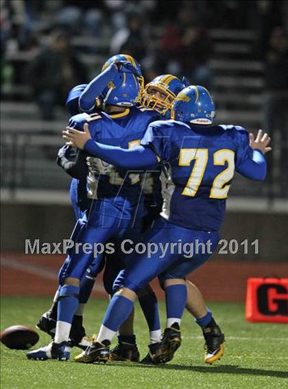Thumbnail 1 in Alden vs. Hornell (NYSPHSAA Class B Quarterfinal) photogallery.