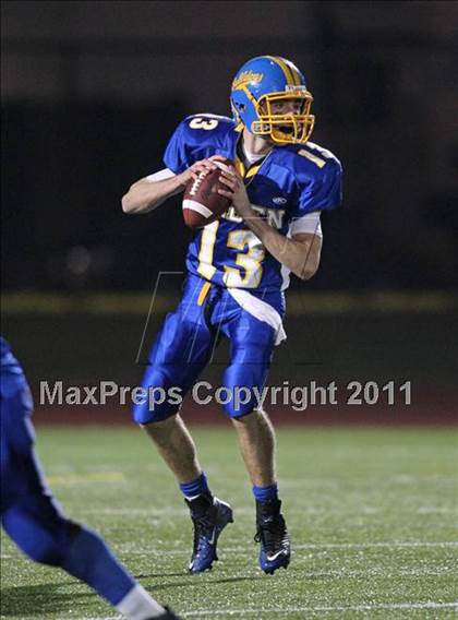 Thumbnail 2 in Alden vs. Hornell (NYSPHSAA Class B Quarterfinal) photogallery.