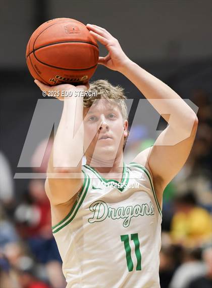 Thumbnail 3 in Green County vs. Taylor County (KHSAA 5th Region Tournament) photogallery.