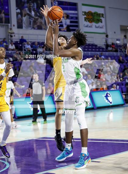 Thumbnail 2 in Life Christian Academy vs Tampa Catholic (City of Palms Classic) photogallery.