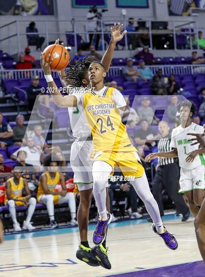 Thumbnail 3 in Life Christian Academy vs Tampa Catholic (City of Palms Classic) photogallery.