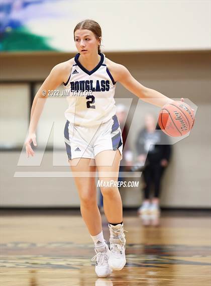 Thumbnail 1 in Lipan vs Douglass (Lipan HD Howard Classic) photogallery.