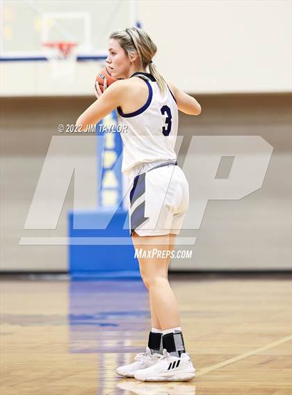 Thumbnail 1 in Lipan vs Douglass (Lipan HD Howard Classic) photogallery.