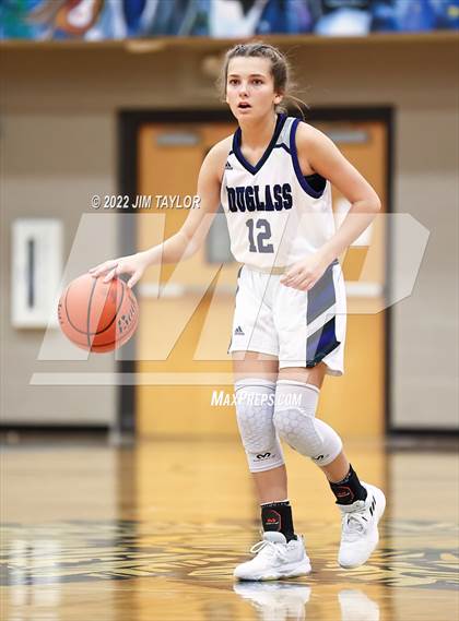 Thumbnail 3 in Lipan vs Douglass (Lipan HD Howard Classic) photogallery.