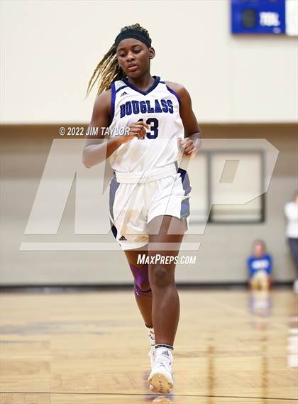 Thumbnail 1 in Lipan vs Douglass (Lipan HD Howard Classic) photogallery.