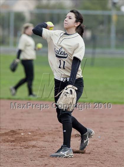 Thumbnail 2 in Sonora vs. Enochs photogallery.