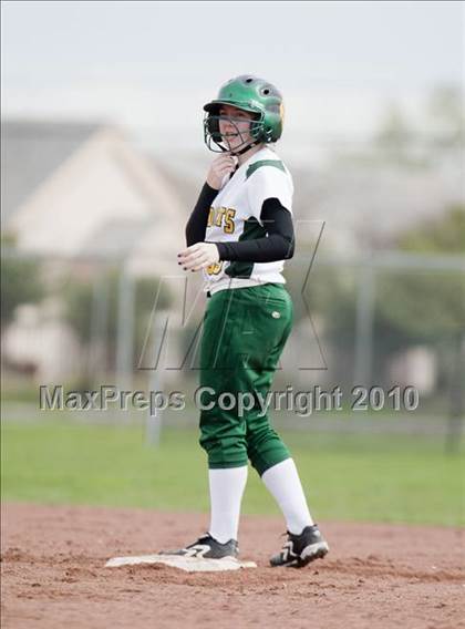 Thumbnail 3 in Sonora vs. Enochs photogallery.