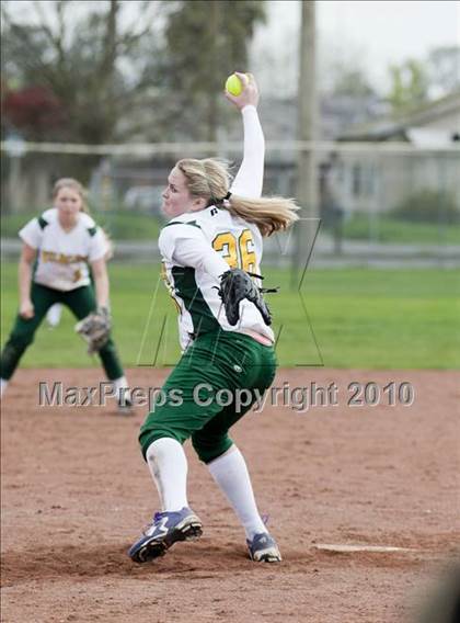Thumbnail 1 in Sonora vs. Enochs photogallery.