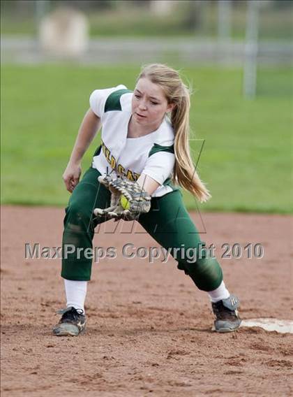 Thumbnail 2 in Sonora vs. Enochs photogallery.