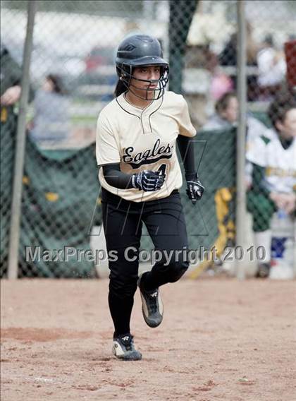 Thumbnail 2 in Sonora vs. Enochs photogallery.