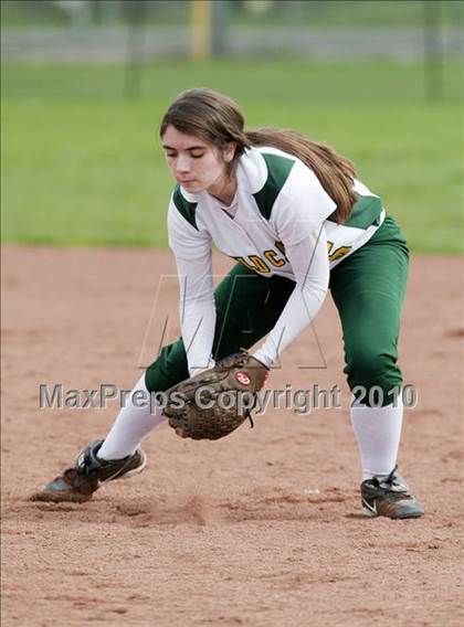 Thumbnail 2 in Sonora vs. Enochs photogallery.