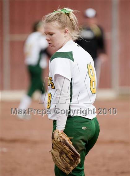 Thumbnail 1 in Sonora vs. Enochs photogallery.