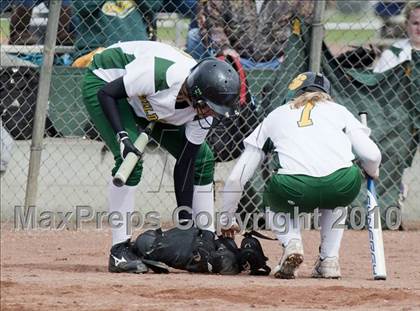 Thumbnail 2 in Sonora vs. Enochs photogallery.