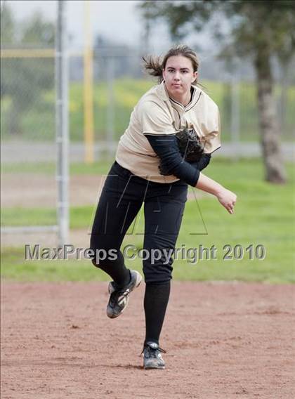 Thumbnail 1 in Sonora vs. Enochs photogallery.