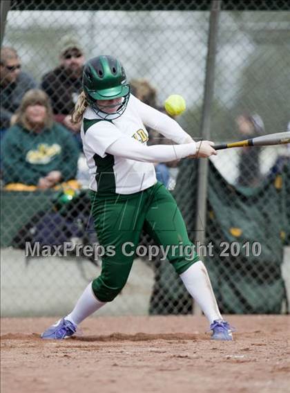 Thumbnail 3 in Sonora vs. Enochs photogallery.